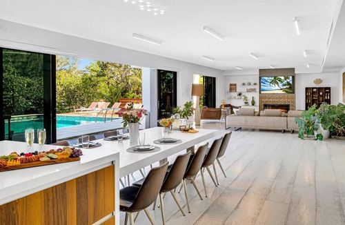 Harbor Beach Villa | 641 m² Villa ∙ 6 bedrooms ∙ 16 guests