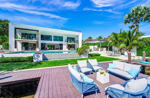 Harbor Beach Villa | 641 m² Villa ∙ 6 bedrooms ∙ 16 guests