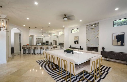 Palm Beach Country Estates House | 6500sf Luxe Design 8BR Mansion/Heated Pool/Cinema