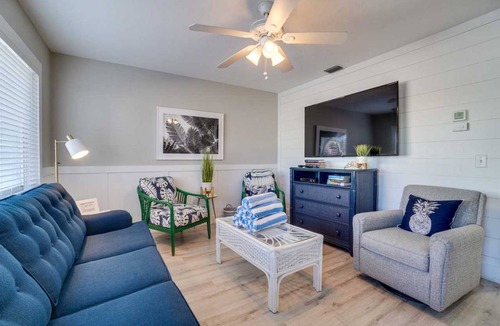 Bradenton Beach Condo | 67 m² Condo ∙ 2 bedrooms ∙ 6 guests