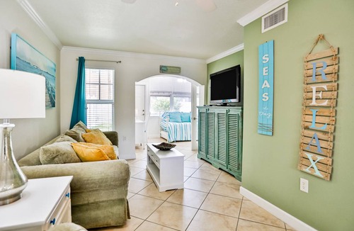 Indian Shores Condo | 68 m² Condo ∙ 1 bedroom ∙ 4 guests