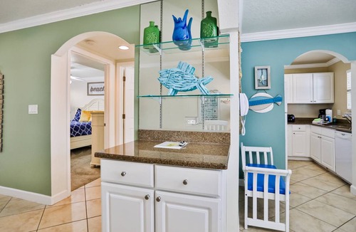 Indian Shores Condo | 68 m² Condo ∙ 1 bedroom ∙ 4 guests