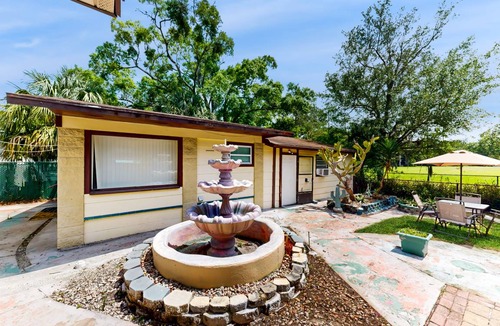 Sans Souci House | 68 m² House ∙ 1 bedroom ∙ 4 guests
