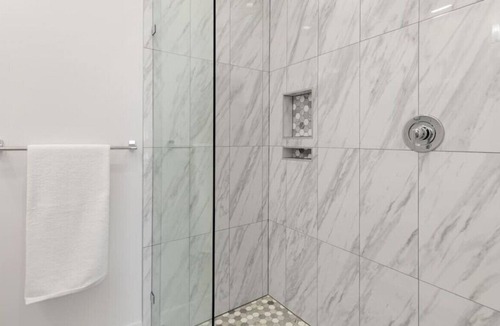 Westside Apartment | 697 King A1 · Fresh & Modern 30-Day Rental
