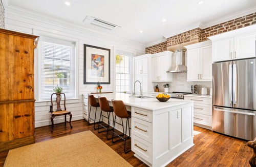 Cannonborough Elliotborough House | 6A at Saint Philip Square, One Block to King, Classic Charleston Comfort