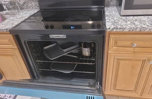 Hillandale Apartment | < 6mi to DC, 3.5 mi downtown Silver Spring, near bus stop, <1 mi to 495 Beltway