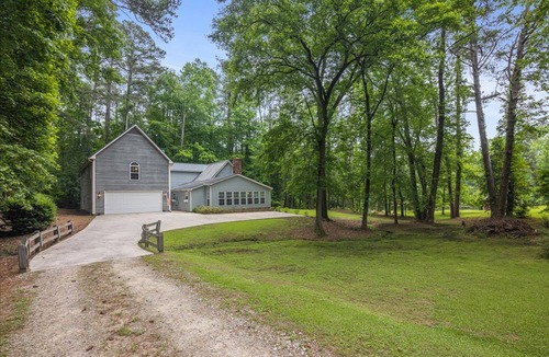 North Augusta House | 7 Acres 2 Houses Kayak Pond Game Room