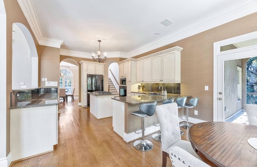 Buckhead House | 7 BEDROOMS - BUCKHEAD "HAVEN MANSION"