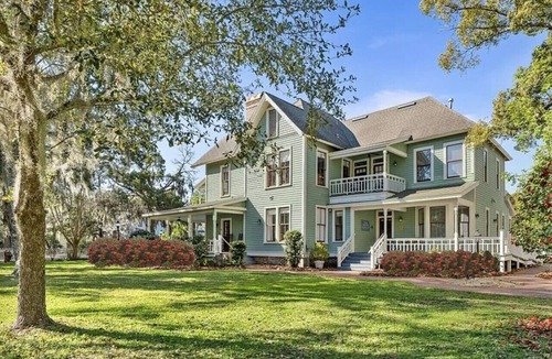 Gainesville House | 7 BR/7 BA, Huge Porches, Perfect for an Event