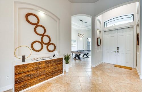 Naples House | 7 Mi to Great Wolf Lodge Water Park Luxury House
