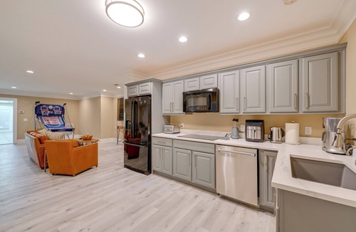Denver Apartment | 7 Mi to Lake Norman Access! Luxe Gem w/Game Room