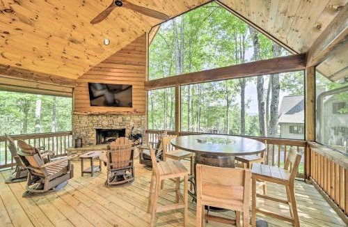 Glenville House | 7 Mi to Ski Sapphire Valley: Resort-Style Retreat