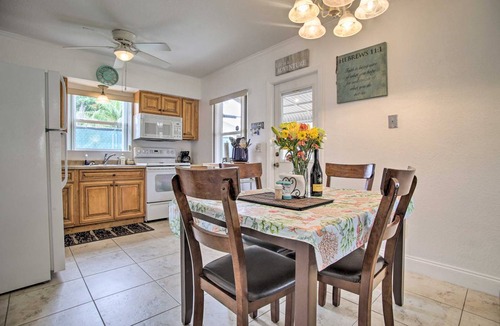 Dania Beach House | 70 m² House ∙ 2 bedrooms ∙ 6 guests