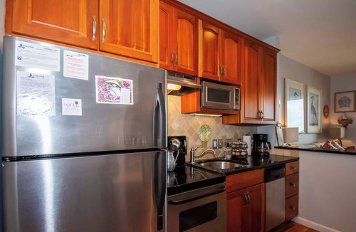 Saint Helena Island Cottage | 708 Ocean Cottage - One Bedroom House is located in Fripp Island