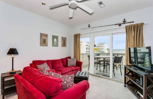 Pensacola Beach Condo | 71 m² Condo ∙ 2 bedrooms ∙ 6 guests