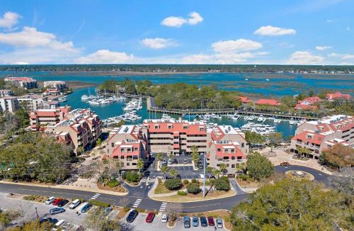 Shelter Cove House | 7167 Harbourside