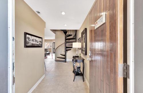 Shelter Cove House | 7170 Harbourside