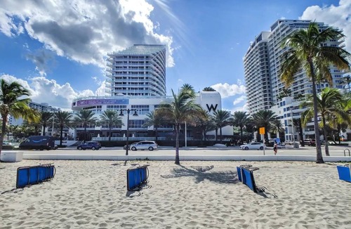 Central Beach Condo | 73 m² Condo ∙ 1 bedroom ∙ 4 guests