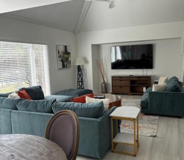 Spinnaker Beachhouses Villa | 736 Spinnaker Beach House