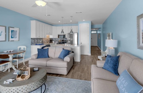Seagrove Beach Apartment | 75 m² Apartment ∙ 1 bedroom ∙ 4 guests