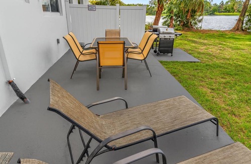Davie House | 78 m² House ∙ 2 bedrooms ∙ 6 guests