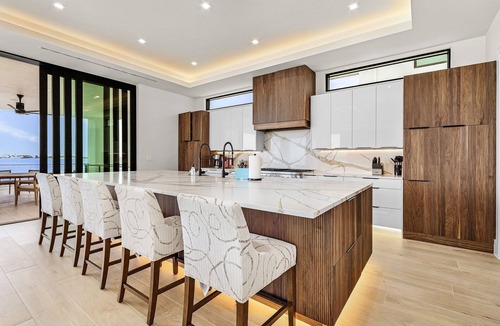 Fort Myers Beach House | 793 Shoreline Stunner: Luxury Pool, Views, EV Charger