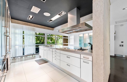Northeast Coconut Grove Villa | 7BR/6.5BTH Modern Miami Luxury Gem
