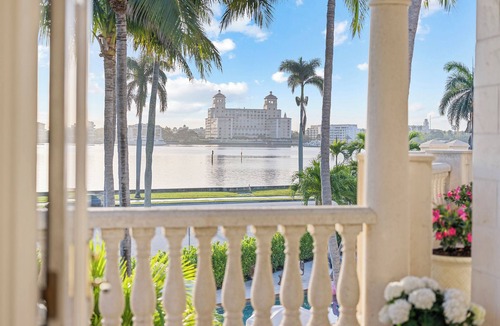 Palm Beach - West Palm Beach House | 7BR Downtown Waterfront Mansion with Heated Pool + Spa!