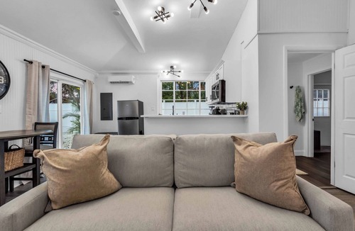 River District Cottage | 7mi to Anna Maria Newly Renovated Private Cottage