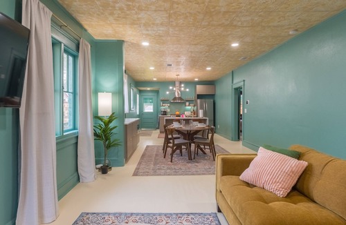Seabreeze Historic District House | 8 beds! Steps 2 Ocean Center/Cowboy Pool/Beach