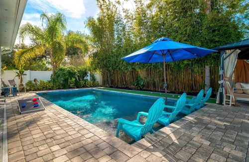 Jacksonville Beach House | 8 BR Compound | 2 Pools, Putting Green + Game Rooms