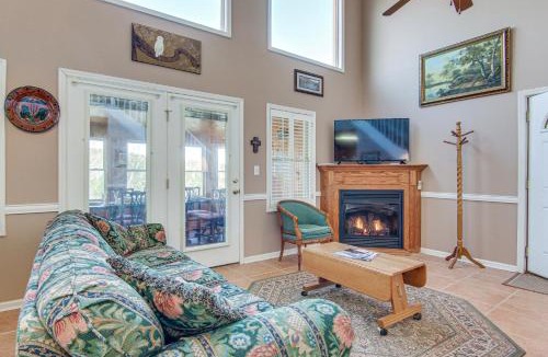 Rutherfordton House | 8 Mi to Lake Lure! Mtn-View Gem w/Furnished Deck