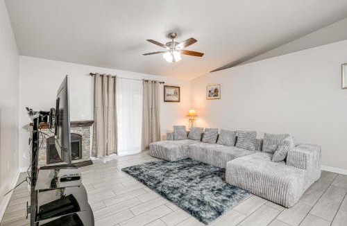 Lakeland - Winter Haven House | 8 Mi to Legoland Winter Haven Home with Lanai!