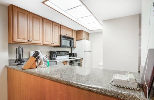 Park Shore Condo | 80 m² Condo ∙ 2 bedrooms ∙ 6 guests