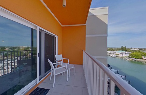 Madeira Beach Condo | 80 m² Condo ∙ 3 bedrooms ∙ 8 guests