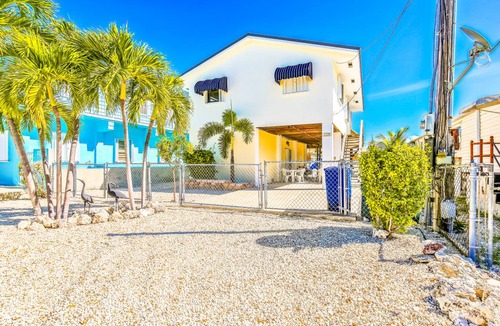 Blue Waters House | 80 m² House ∙ 2 bedrooms ∙ 6 guests