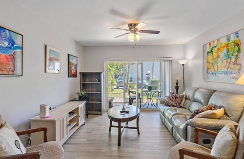 Sarasota Springs Condo | 81 m² Condo ∙ 2 bedrooms ∙ 4 guests