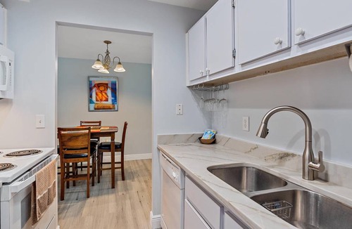Sarasota Springs Condo | 81 m² Condo ∙ 2 bedrooms ∙ 4 guests