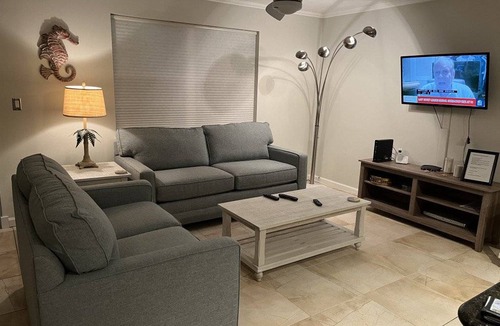 Marathon House | 84 m² House ∙ 2 bedrooms ∙ 5 guests