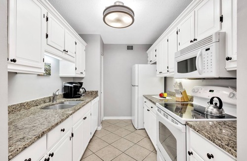 Harbour Town Condo | 889 Ketch Court @ Harbour Town, Sea Pines | Pool Access | Walk to Marina & Golf Links