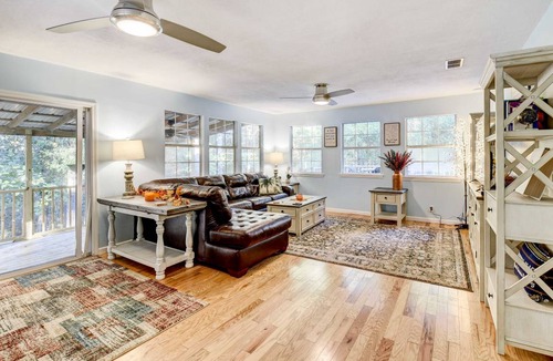 Crestview House | 89 m² House ∙ 3 bedrooms ∙ 10 guests