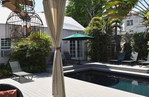 Historic Seaport House | 89 m² Motel ∙ 10 guests