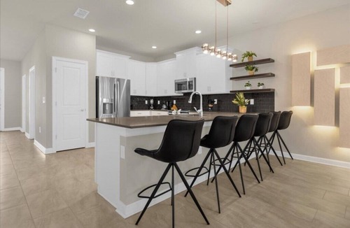 Kissimmee House | 9 Bedrooms/5 Bathrooms/Storey Lake (2846 SC)