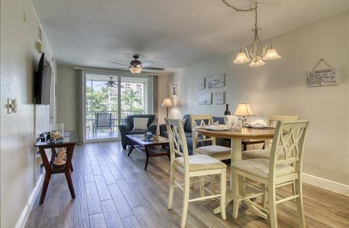 Marco Island Condo | 91 m² Condo ∙ 2 bedrooms ∙ 5 guests