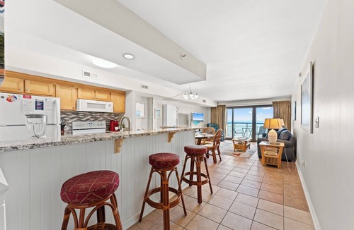 Cherry Grove Beach Condo | 910 @ The Oceans in Cherry Grove - Oceanfront 1BR