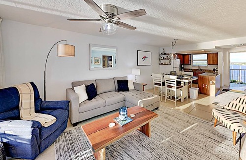 Fort Myers Beach Condo | 93 m² Condo ∙ 2 bedrooms ∙ 6 guests