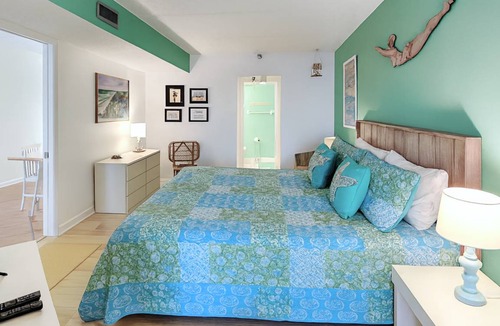 Jacksonville Beach Condo | 93 m² Condo ∙ 2 bedrooms ∙ 4 guests