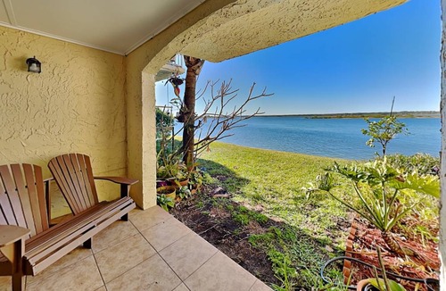 Crescent Beach Condo | 93 m² Condo ∙ 2 bedrooms ∙ 4 guests