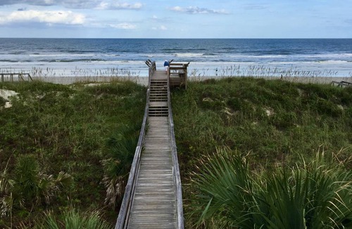 Crescent Beach Condo | 93 m² Condo ∙ 2 bedrooms ∙ 4 guests