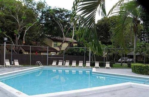 Kendale Lakes House | 95 m² House ∙ 2 bedrooms ∙ 4 guests